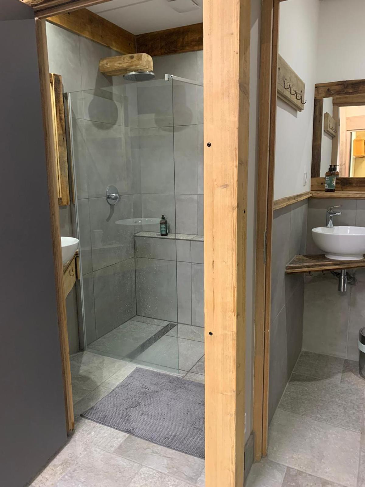 CHALET HOTEL La TUVIERE BIKE INN Saint-Jean-de-Maurienne Ngoại thất bức ảnh